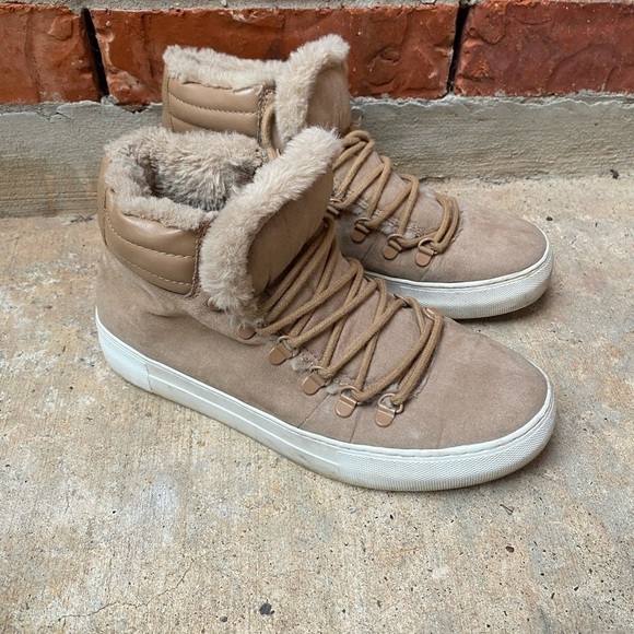 Madden Girl Womens 9 Beige Suede Breezy Sherling Ankle Booties Boot Sneakers - Picture 4 of 8